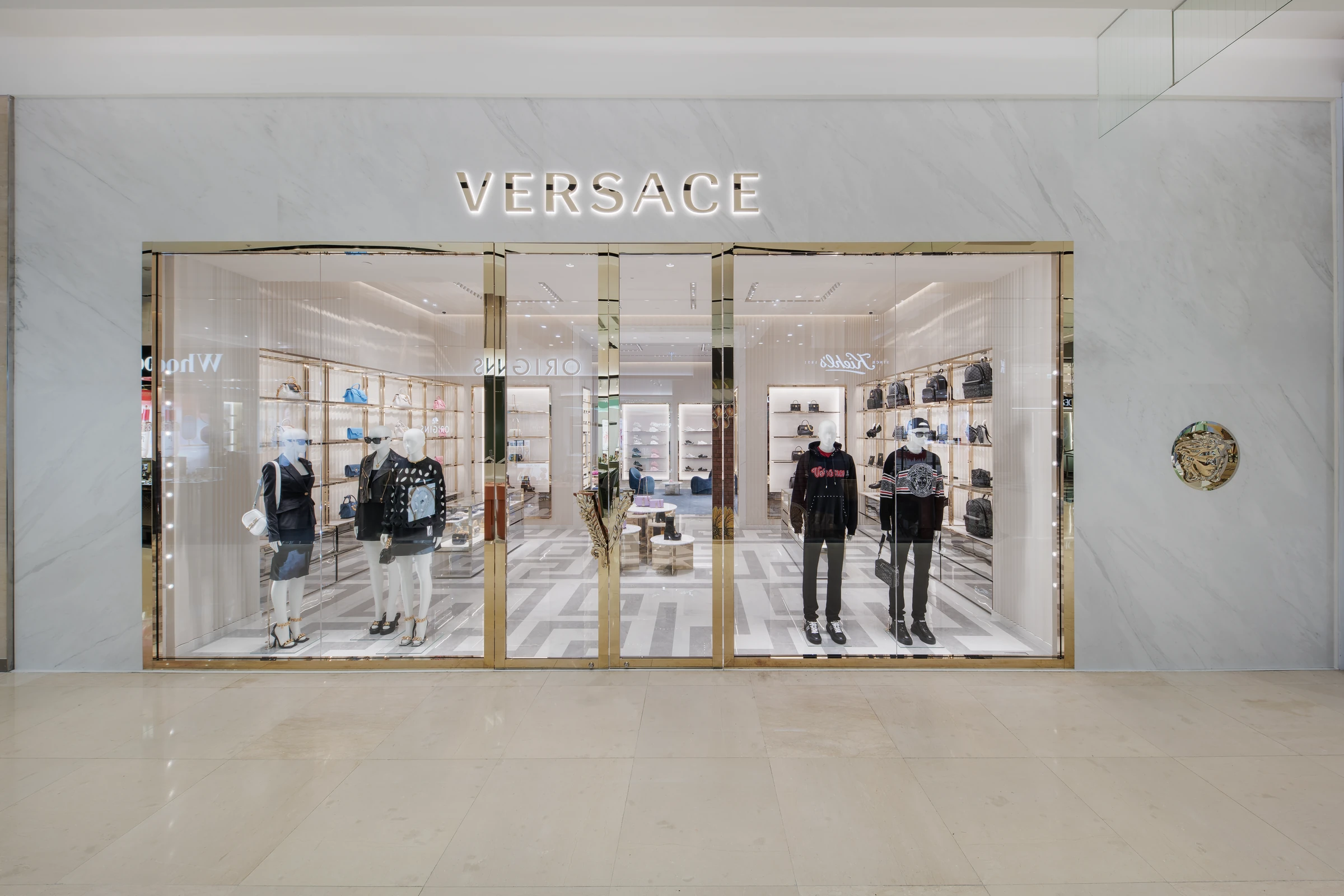 VERSACE 高雄漢神店鋪
